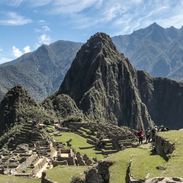 Machu-Picchu-vista-Aguas-Calientes-Peru